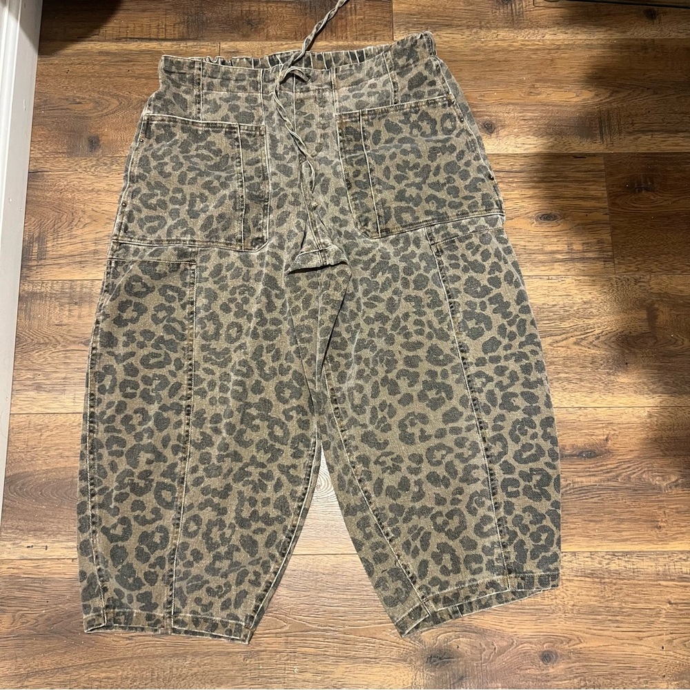 Cheetah Barrel Jeans Cropped Fab’rik